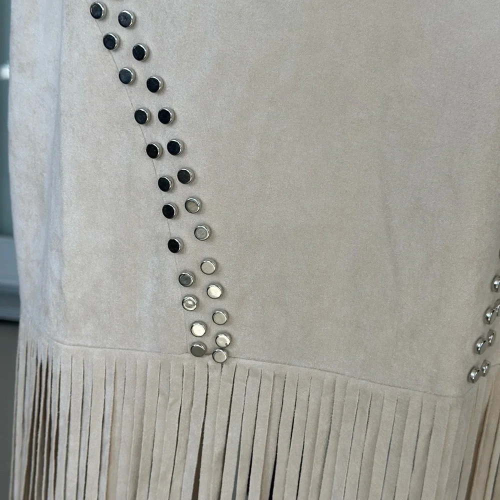 Vocal Cream Fringe Studded Skirt - Picture 8 of 12